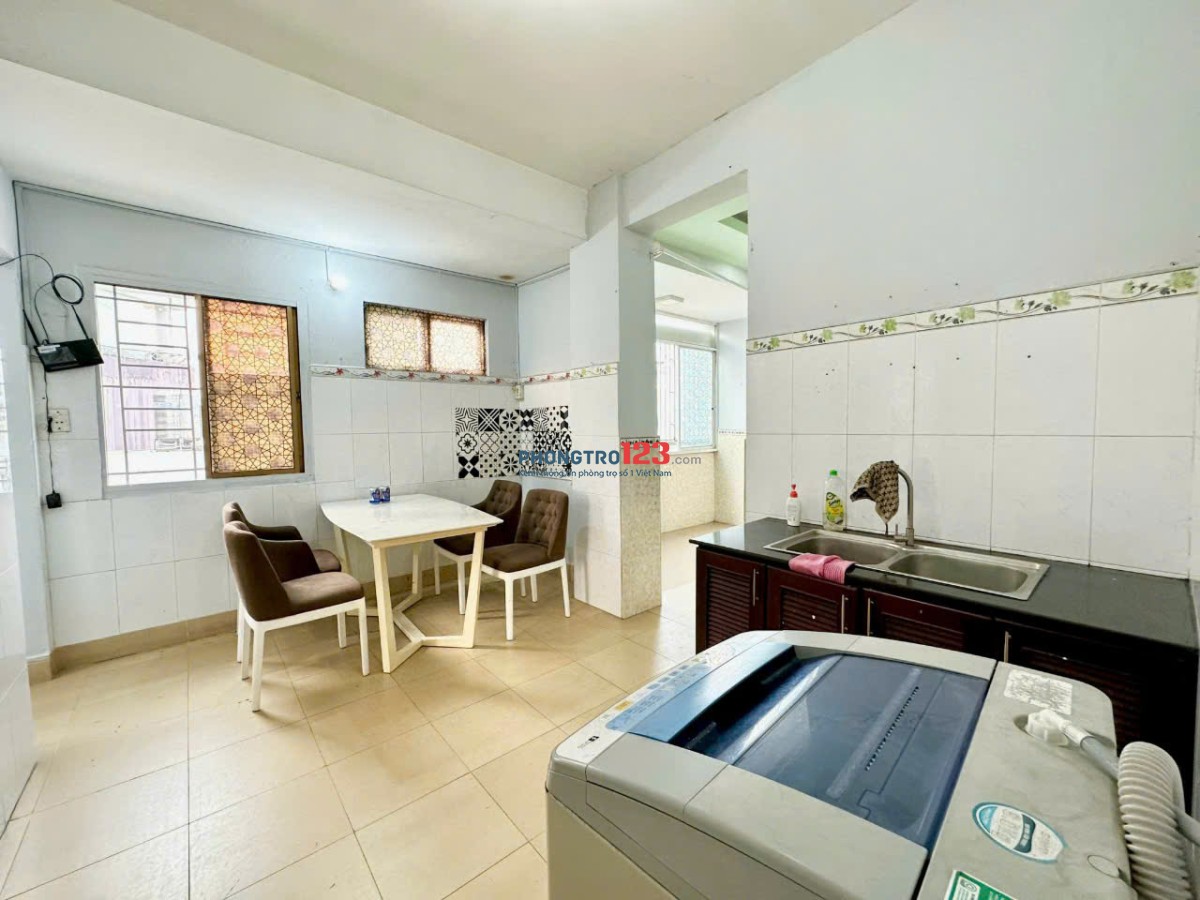 Căn hộ Bờ Kè Hoàng Sa, 1PN 55m2, Máy Giặt Riêng. Gần Chợ Tân Định, Cầu Kiệu, Thuận tiện di chuyển