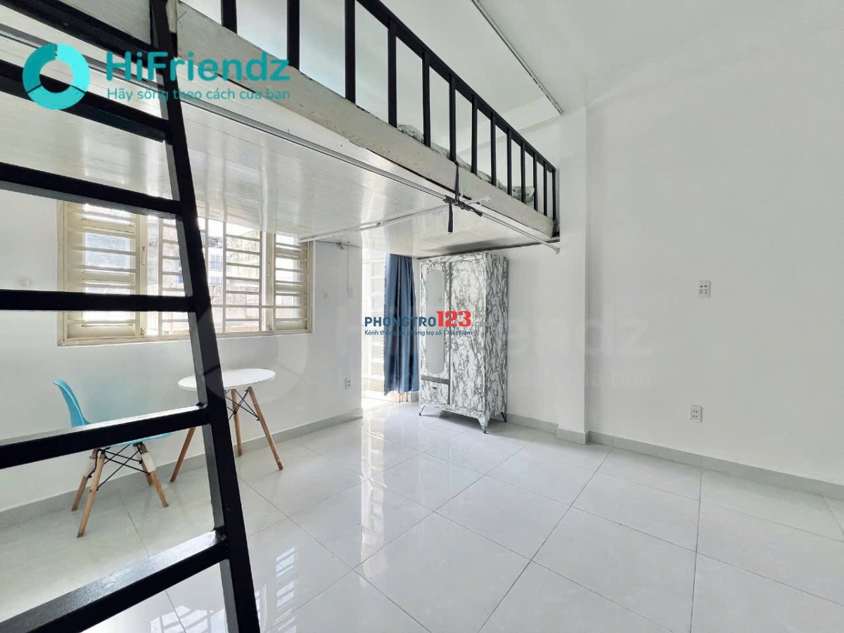 Cho thuê căn hộ bancol cho 3 - 4 người ở ngay đường chu văn an gần dh huteth uef