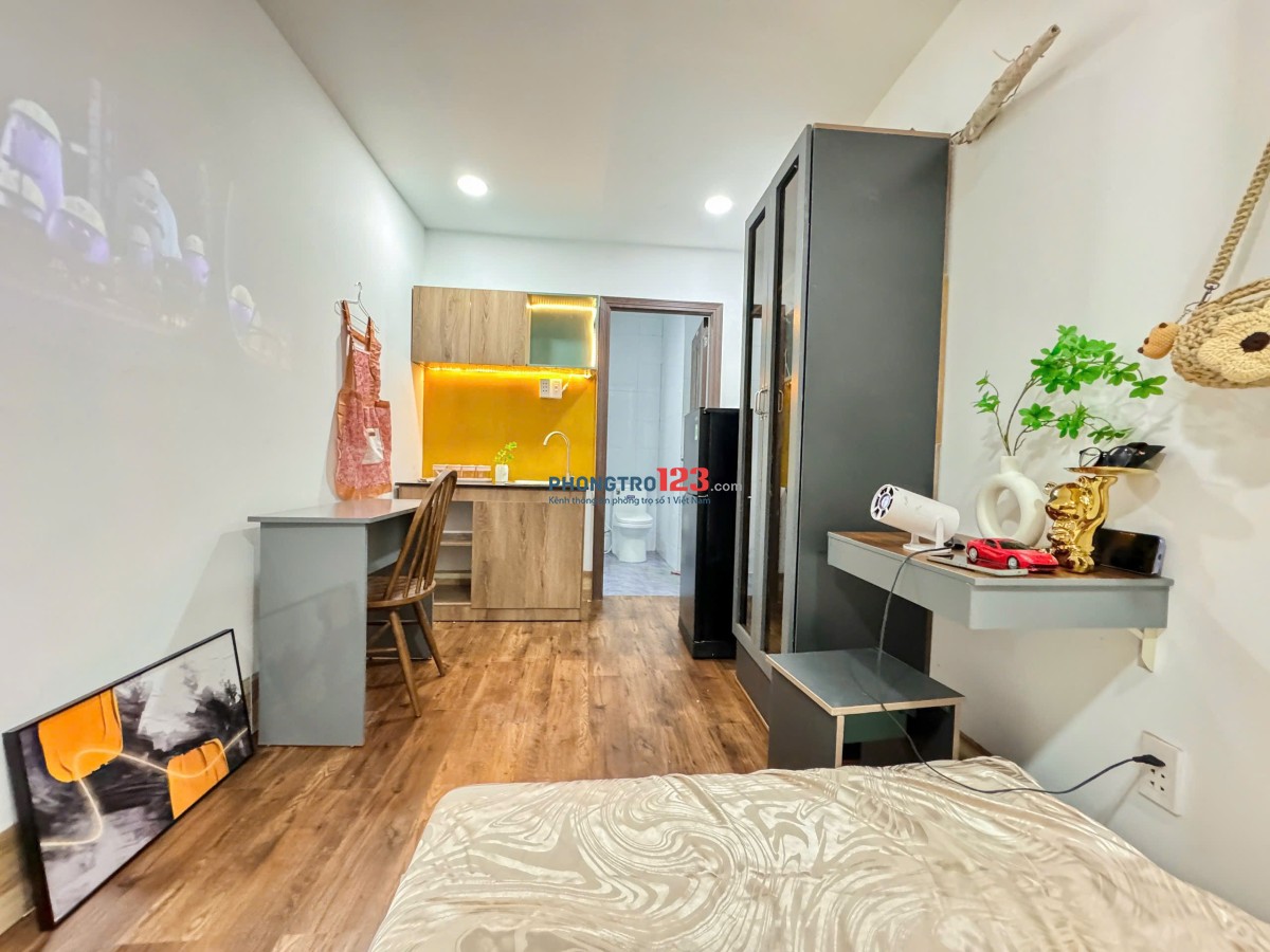 Studio full nội thất - decor cực xinh ngay trung tâm quận 10