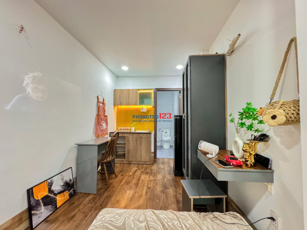 Studio full nội thất - decor cực xinh ngay trung tâm quận 10
