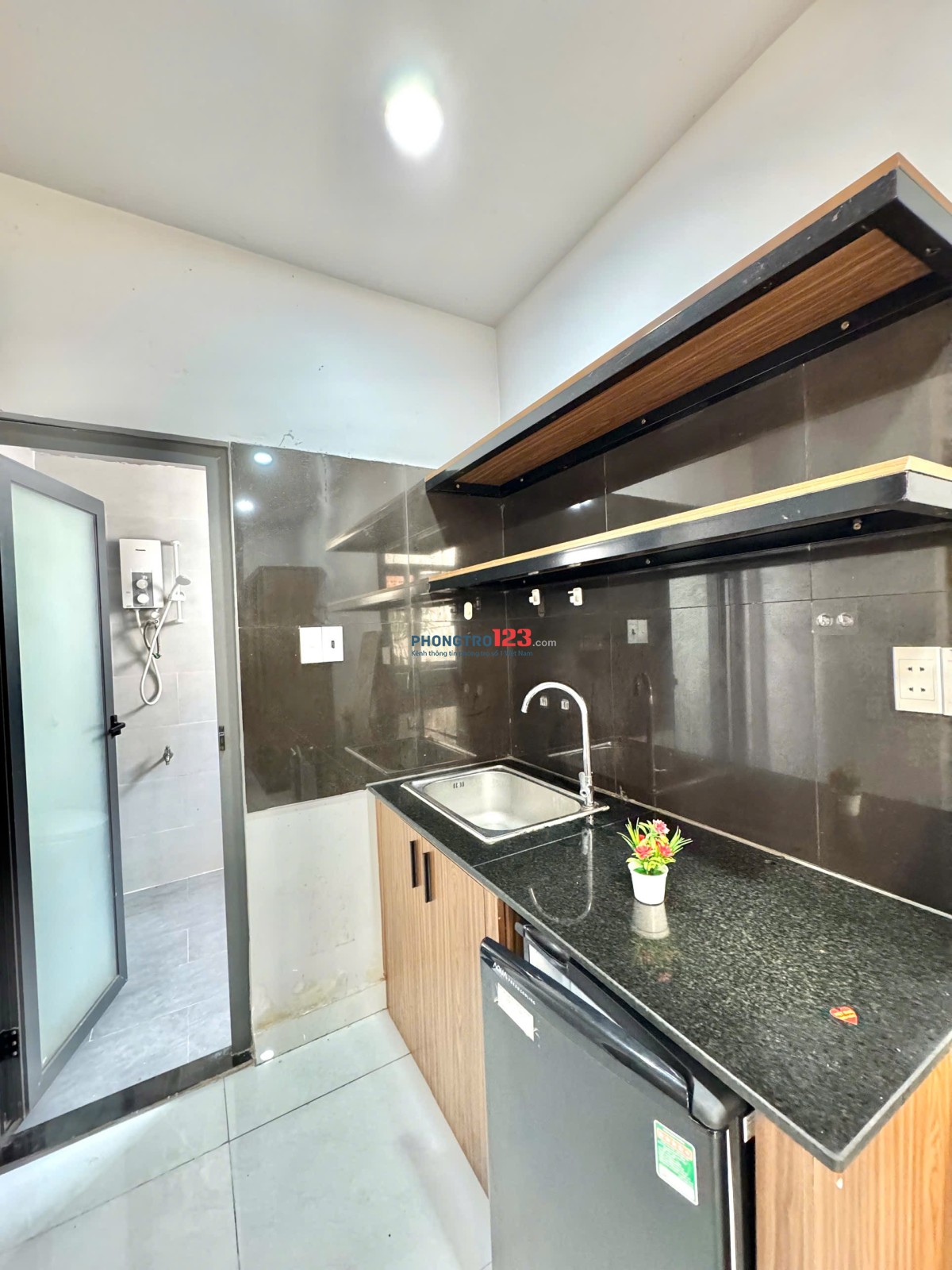 PHÒNG FULL NỘI THẤT – ĐƯỜNG HOÀNG KẾ VIÊM, TÂN BÌNH – GẦN K300 CỘNG HOÀ, NGÃ TƯ BẢY HIỀN