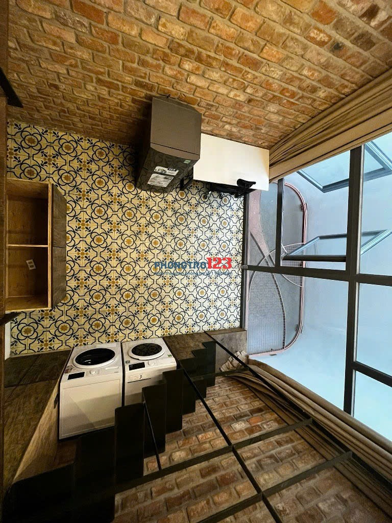 Cho thuê phòng Duplex gác cao đầy đủ nội thất có giặt sấy riêng thang máy ngay Etown quận Tân Bình