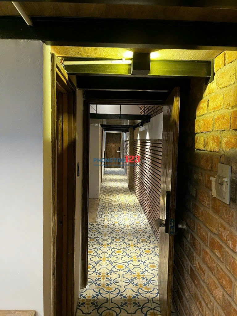 Cho thuê phòng Duplex gác cao đầy đủ nội thất có giặt sấy riêng thang máy ngay Etown quận Tân Bình