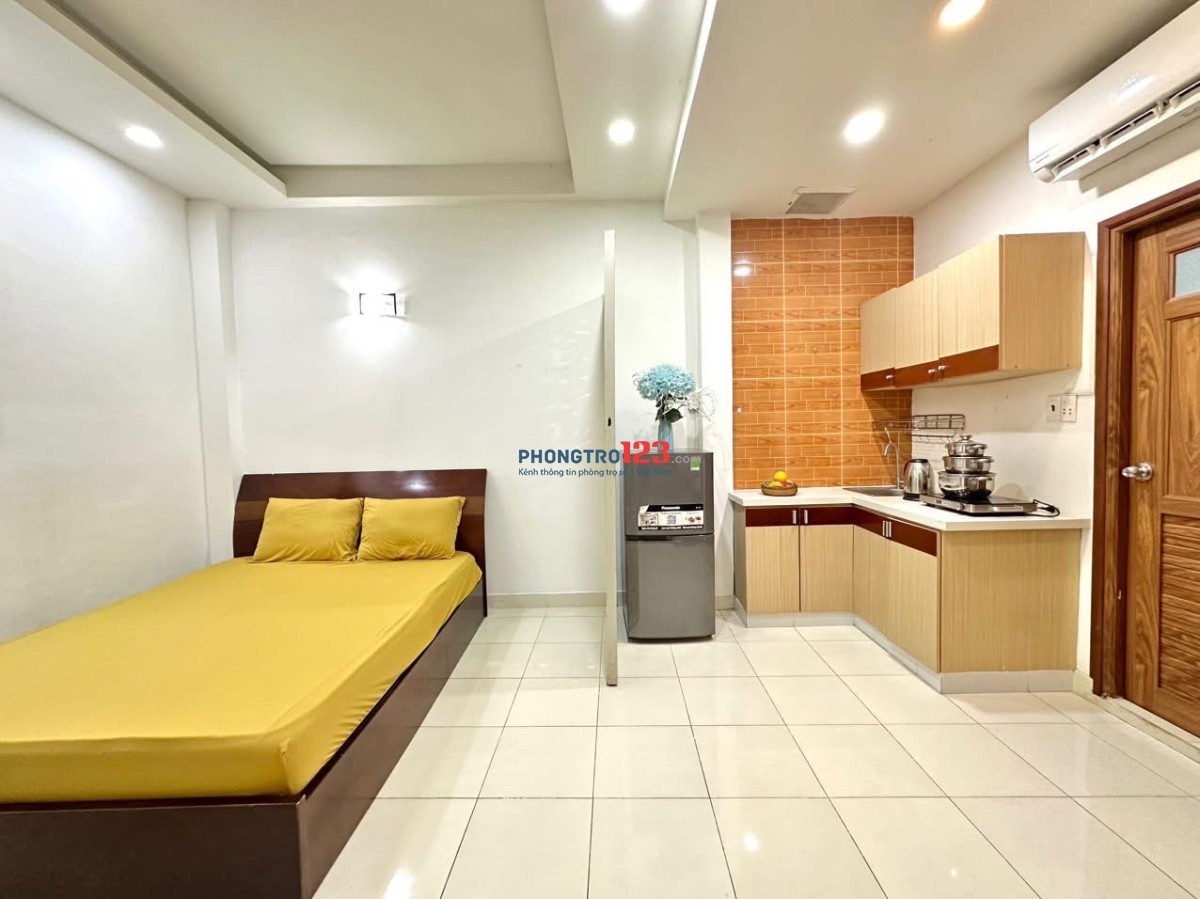 PHÒNG MỚI FULL NT GIÁ TỐT NGAY NHÀ HÁT HOÀ BÌNH