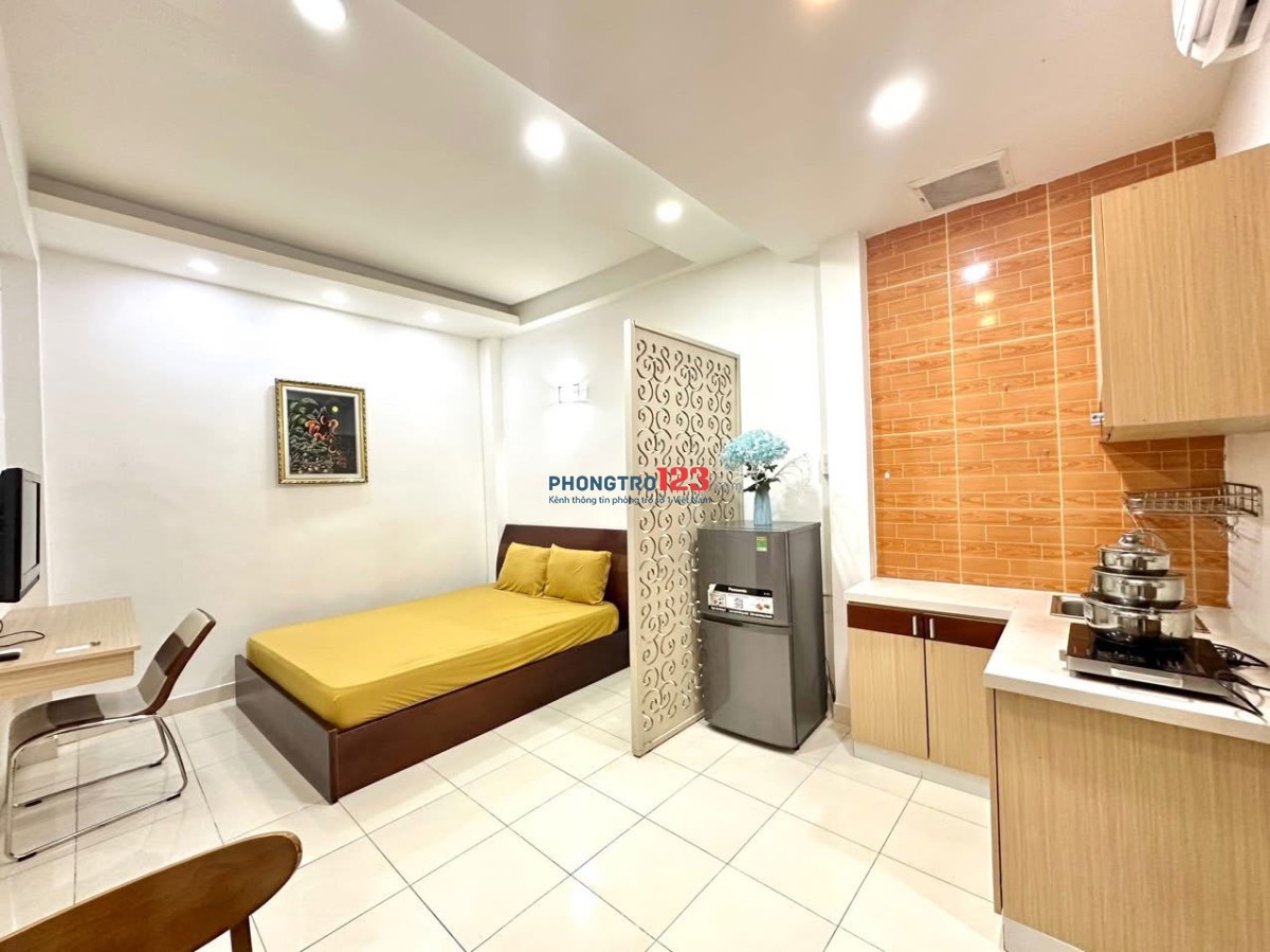 PHÒNG MỚI FULL NT GIÁ TỐT NGAY NHÀ HÁT HOÀ BÌNH
