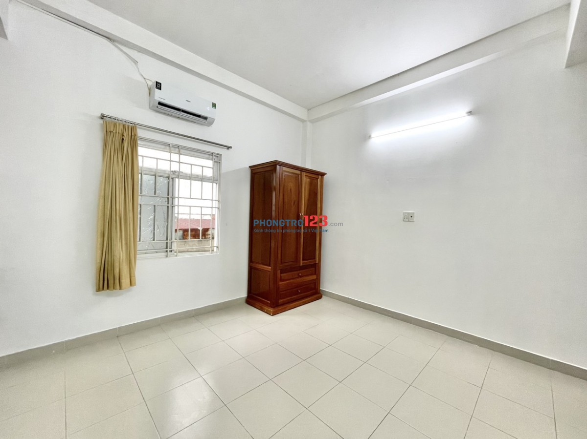 PHÒNG TIỆN NGHI CAO CẤP NGAY 4’ ĐI ĐH VĂN LANG CS3