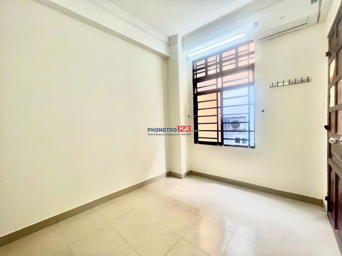 PHÒNG CHO THUÊ CỬA SỔ THOÁNG MÁT AN NINH ĐỐI DIỆN ETOWN CỘNG HOÀ TÂN BÌNH