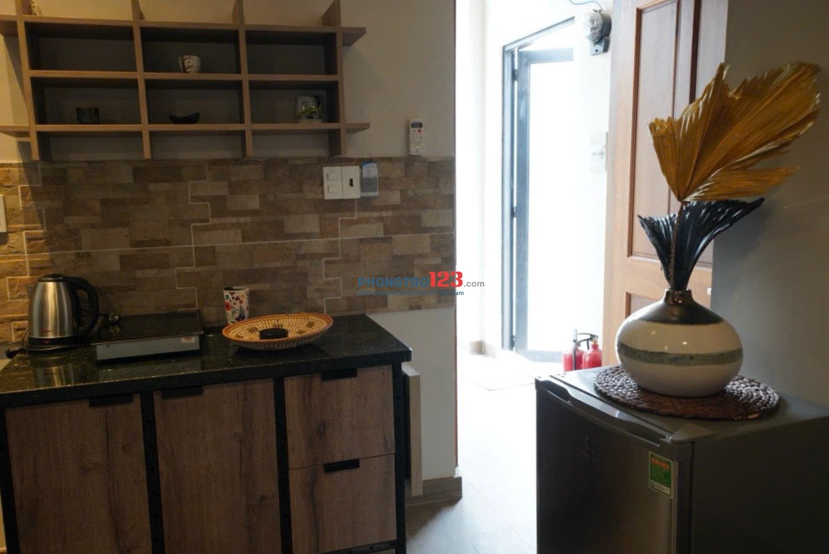 Siêu phẩm duplex 30m2 tại Nơ Trang Long gần trường ĐH Văn Lang cơ sở 3. Gía 5tr8