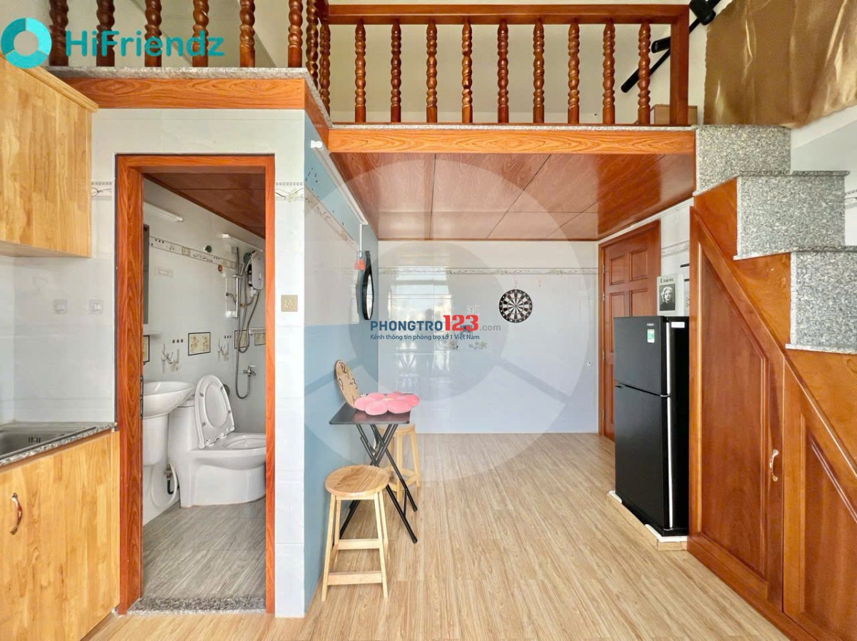 STUDIO FULL NỘI THẤT, FREE DỊCH VỤ XE, CÓ THANG MÁY, TOÀ LỚN CAO CẤP - CHỈ 3XXX