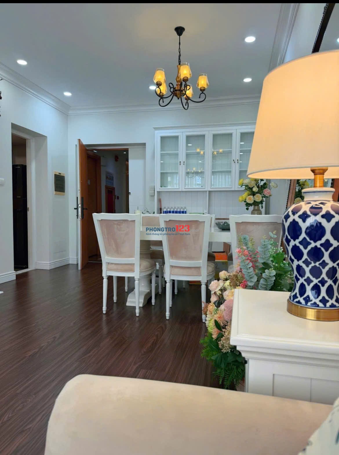 18tr/tháng, Chung cư Saigon AirPort, Bach Đằng, TB, 95m2, 2PN, Căn góc