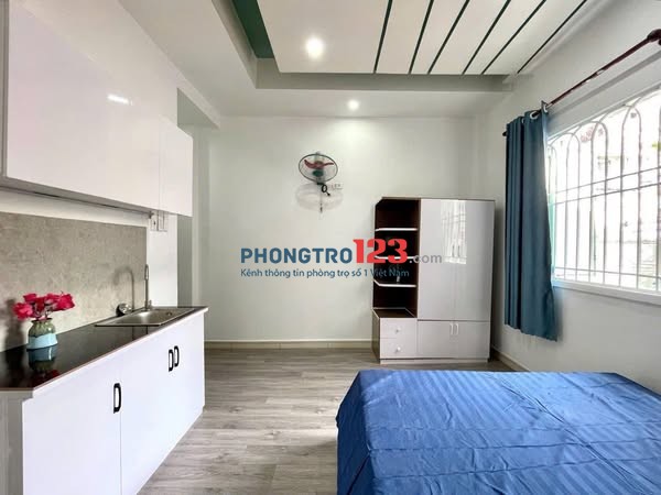 Cho thuê phòng có cửa sổ thoáng mát full nội thất 35m2 gần Phan Xích Long, gần Q1, Q3, Bình Thạnh