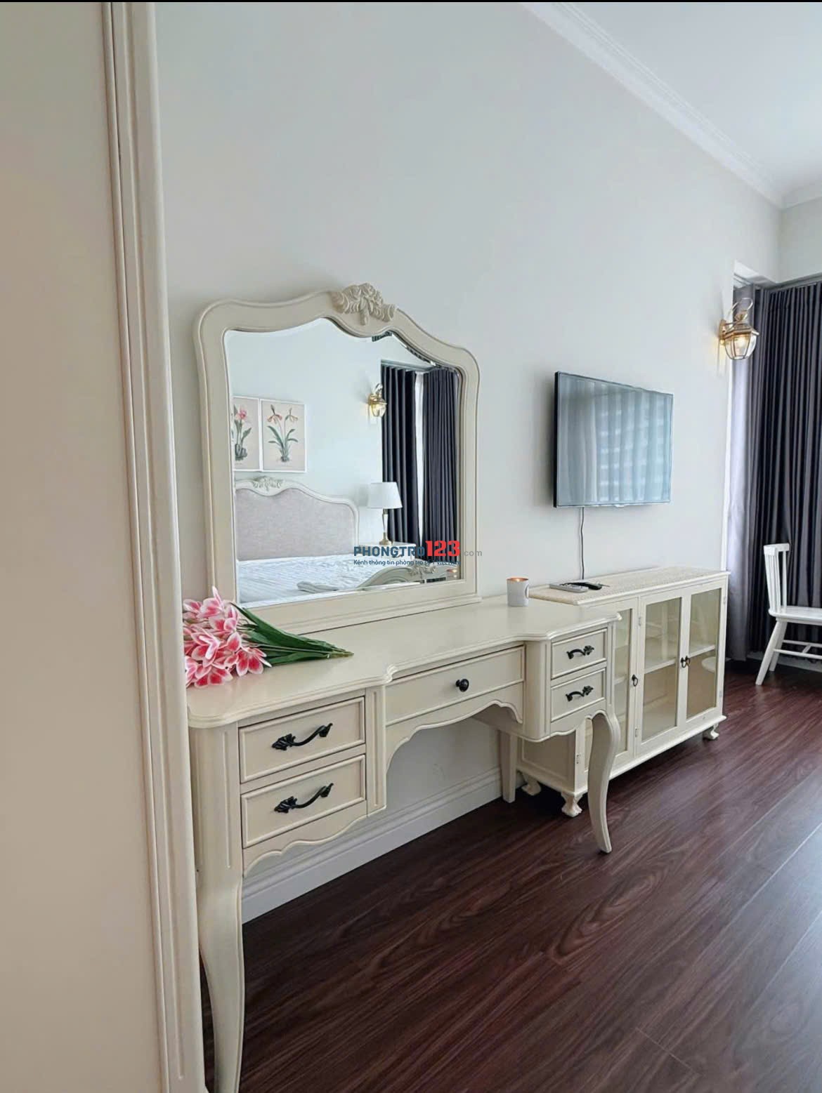 18tr/tháng, Chung cư Saigon AirPort, Bach Đằng, TB, 95m2, 2PN, Căn góc