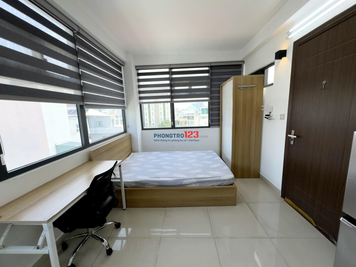 Cho thuê phòng mới có cửa sổ rộng - Đào Duy Anh, Phú Nhuận, gần Tân Bình, Gò Vấp , sân bay .