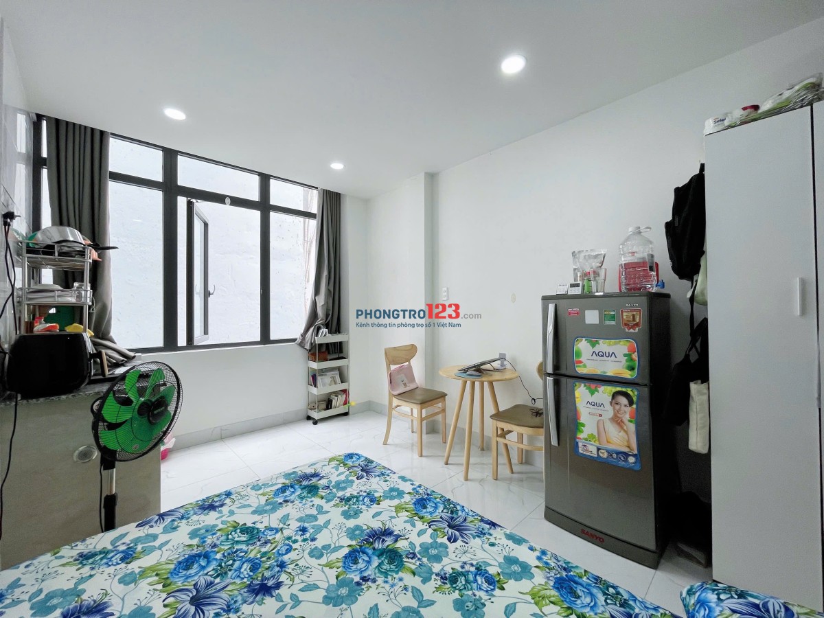 CHO THUÊ PHÒNG CỬA SỔ TRỜI TO, FULL NT - THÍCH QUẢNG ĐỨC, PHÚ NHUẬN GẦN Q1, Q3, BÌNH THẠNH, SÂN BAY