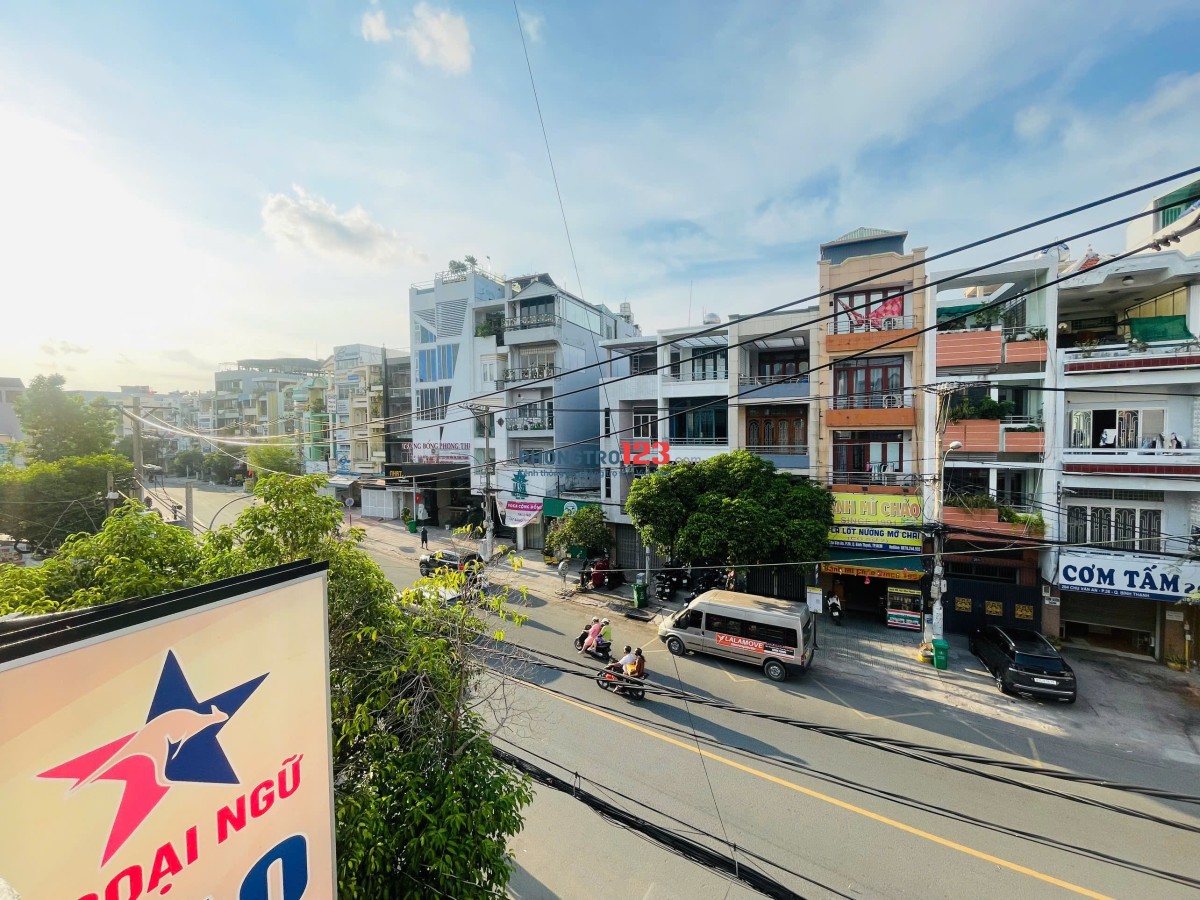 Phòng trọ ban công đầy đủ nội thất gần đại học Hutech đại học Văn Lang đường Chu Văn An Bình Thạnh