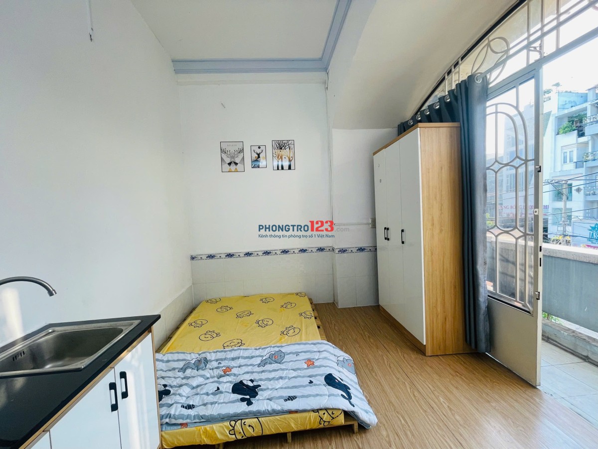 Phòng trọ ban công đầy đủ nội thất gần đại học Hutech đại học Văn Lang đường Chu Văn An Bình Thạnh