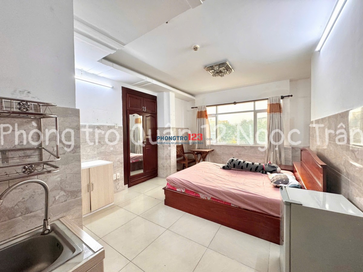 PHÒNG TRỌ GỐC CỬA SỔ THOÁNG MÁT GẦN ĐH CÔNG NGHỆ SÀI GÒN