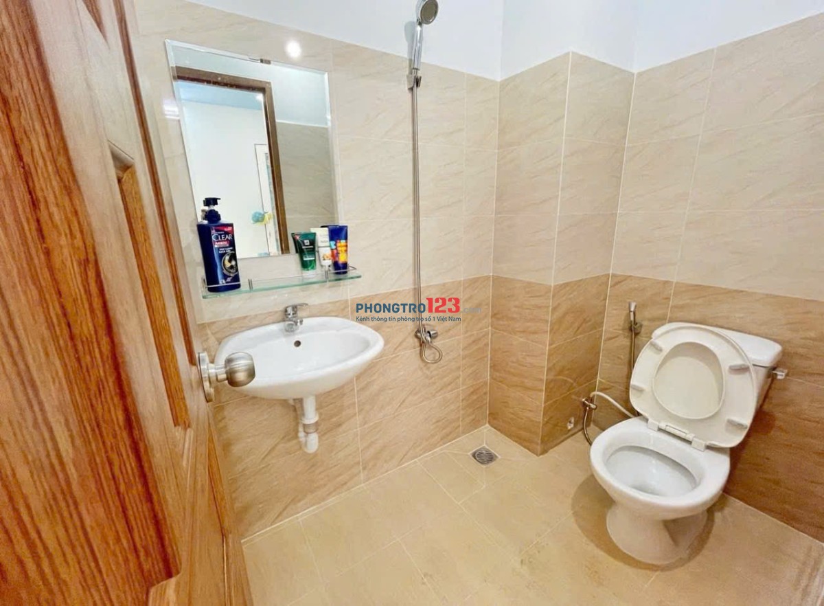 CHO THUÊ PHÒNG STUDIO NGAY NGÃ TƯ PHÚ NHUẬN GẦN CV GIA ĐỊNH, FULL NỘI THẤT.