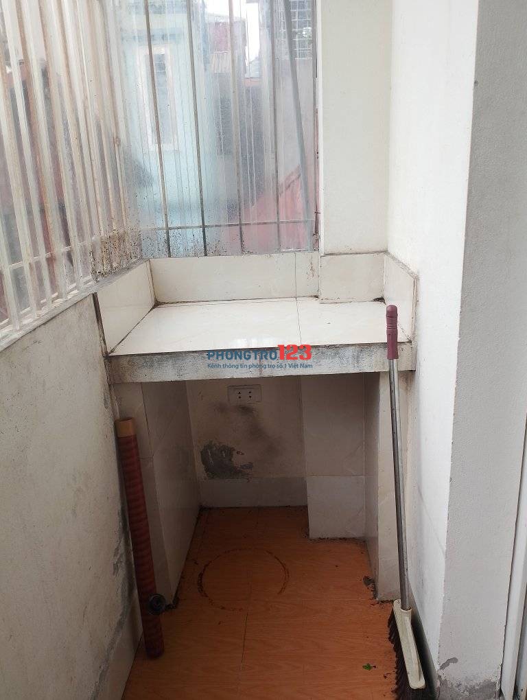 Nhượng phòng ccmn khép kin có ban công - Thanh Xuân, Hn