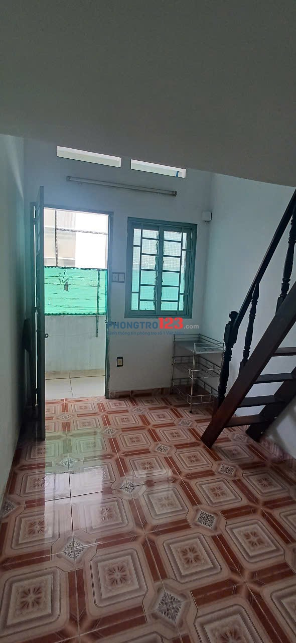 Cho thuê phòng trọ có gác đôi 2tr5 tại 104A Lý Phục Man, Bình Thuận, Quận 7