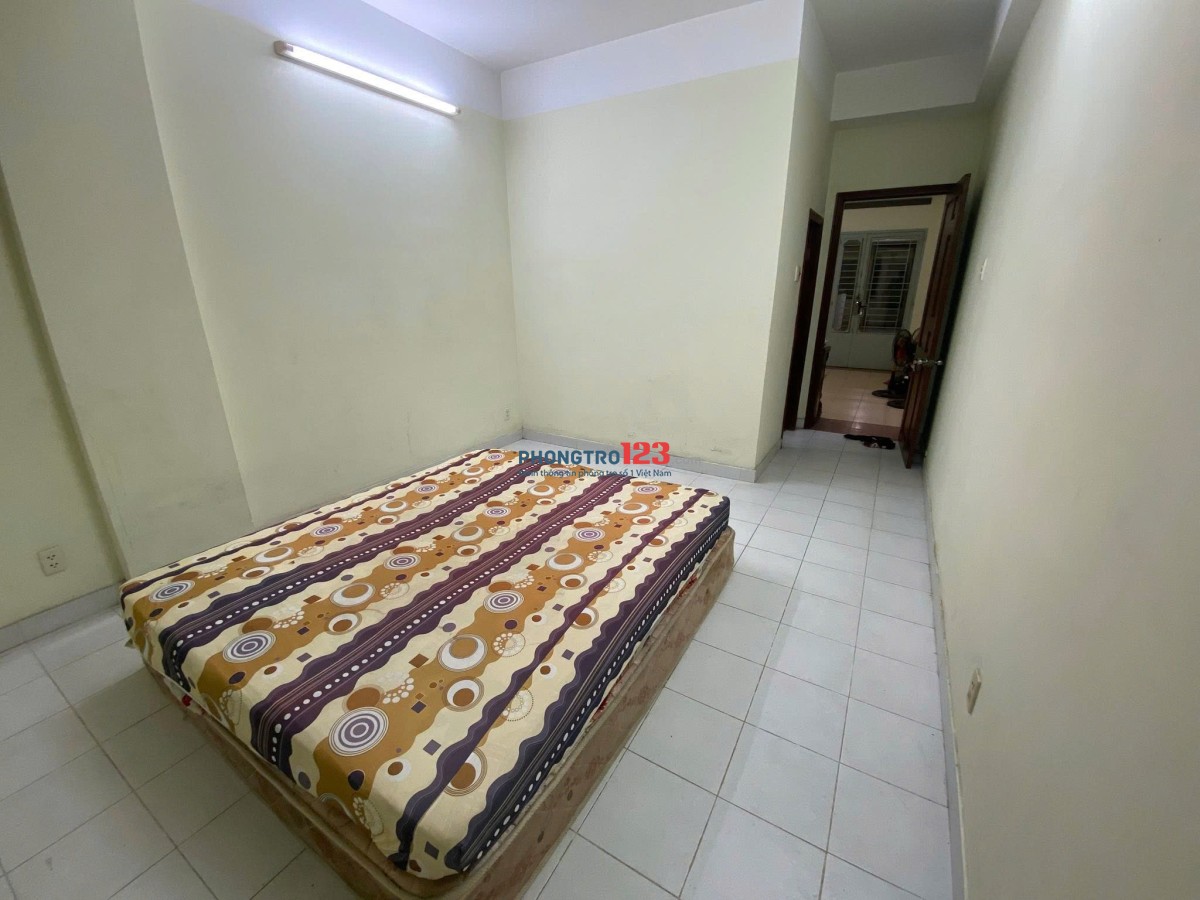 Căn hộ chung cư Huỳnh Văn Bánh, Phú Nhuận, 2p ngủ, 10tr