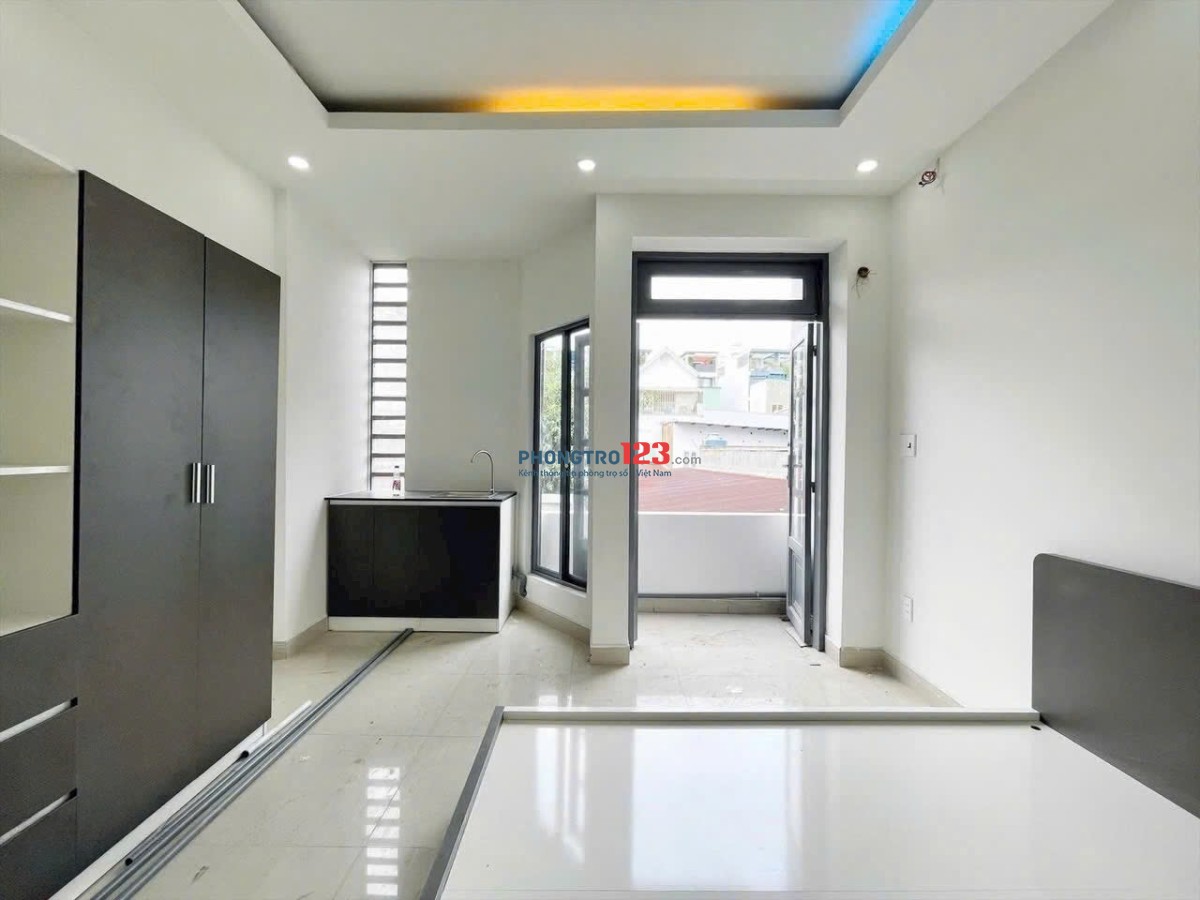 Cho Thuê Ngay Studio 30m2 + Ban Công Nội Thất Full Mới