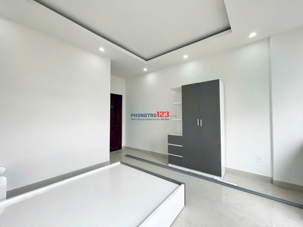 Cho Thuê Ngay Studio 30m2 + Ban Công Nội Thất Full Mới