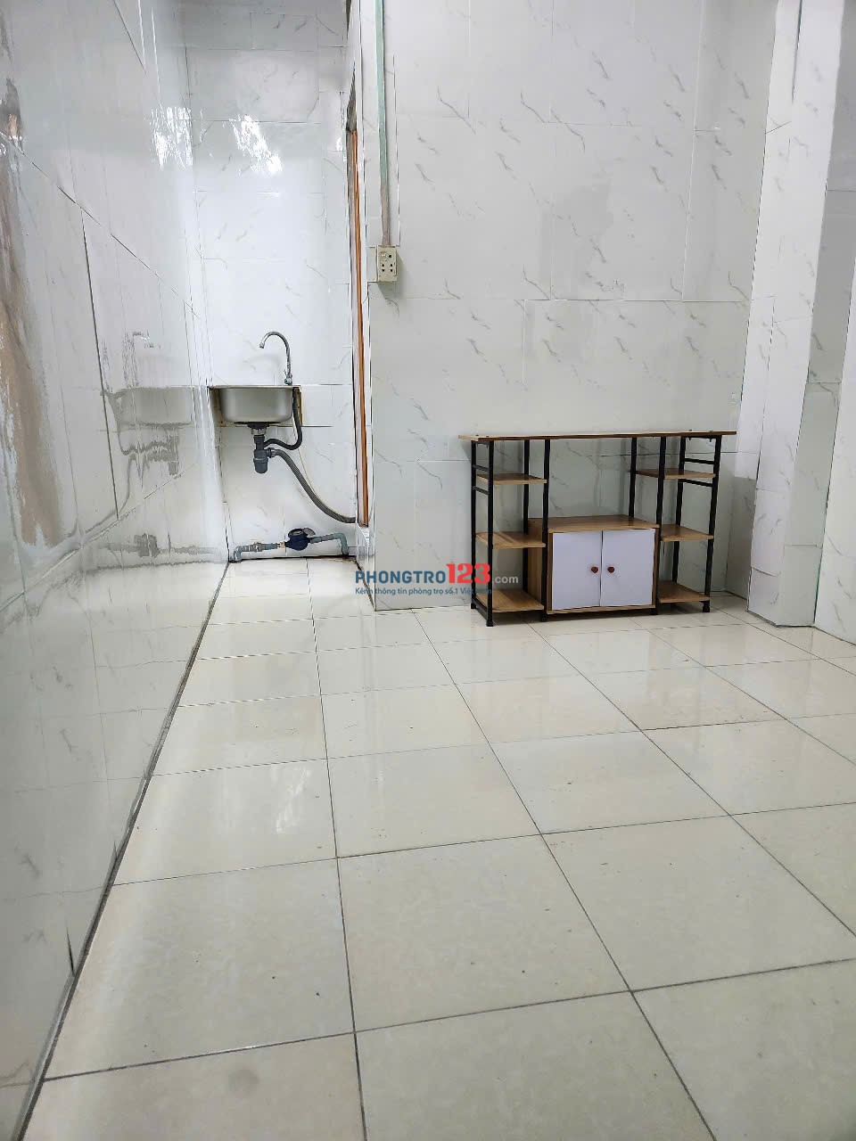 Chính chủ cho thuê nhà: Tân Hòa Đông, P14, Q6. TPHCM. Giá: 2,triệu/tháng. LH. C.Thu :0918410614.