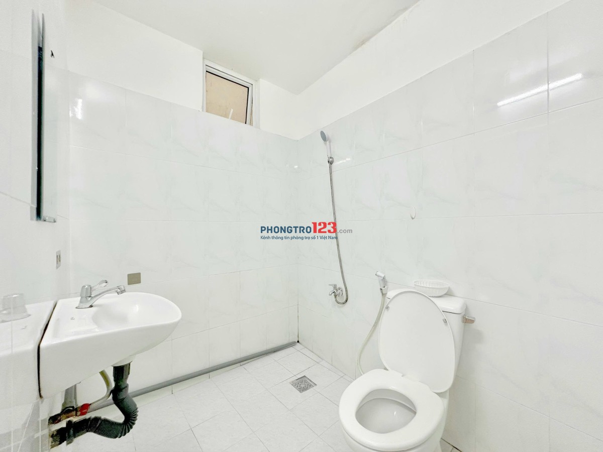 Cho thuê phòng 30m2- Hoàng Văn Thụ, Phú Nhuận, gần sân bay , công viên, Tân Bình, Bình Thạnh