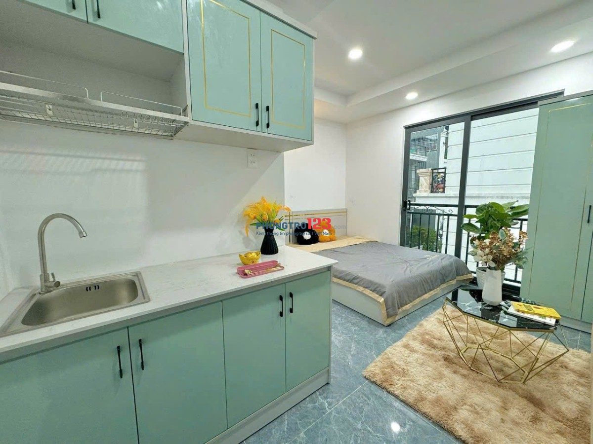 Phòng cao cấp thang máy bancol đủ nội thất Gò Vấp