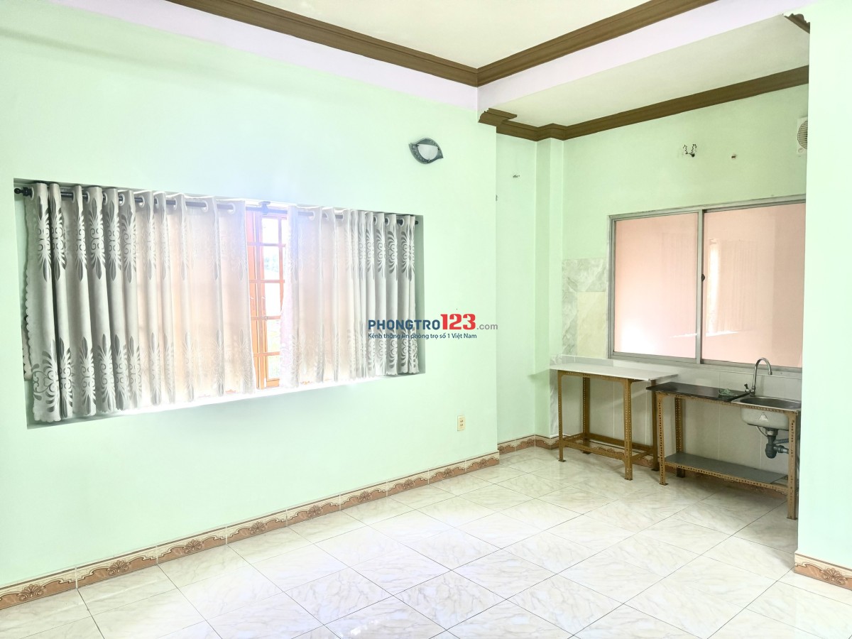 Phòng trọ 30m2 gần Công viên phần mềm Quang Trung