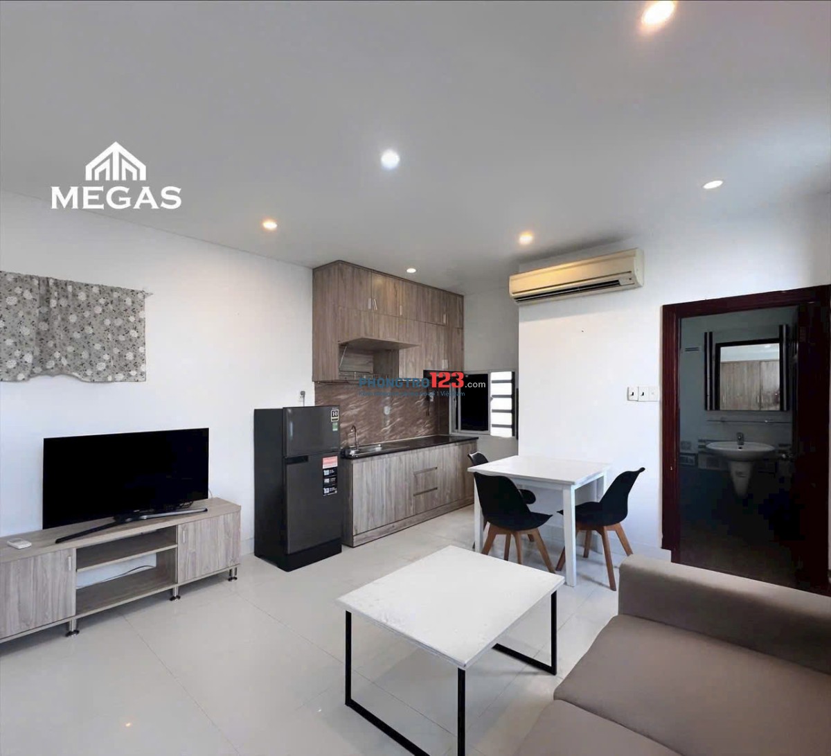 Studio 1PN rộng 35m2 full nội thất gần UEF Hồng Bàng Hutech chỉ 5p đi xe ngay Bạch Đằng Bình Thạnh