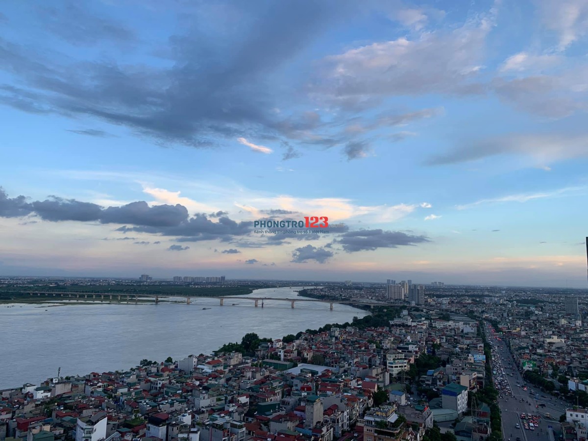 Chính chủ: Cho thuê căn hộ 2PN tầng cao view sông Hồng full nội thất cao cấp
