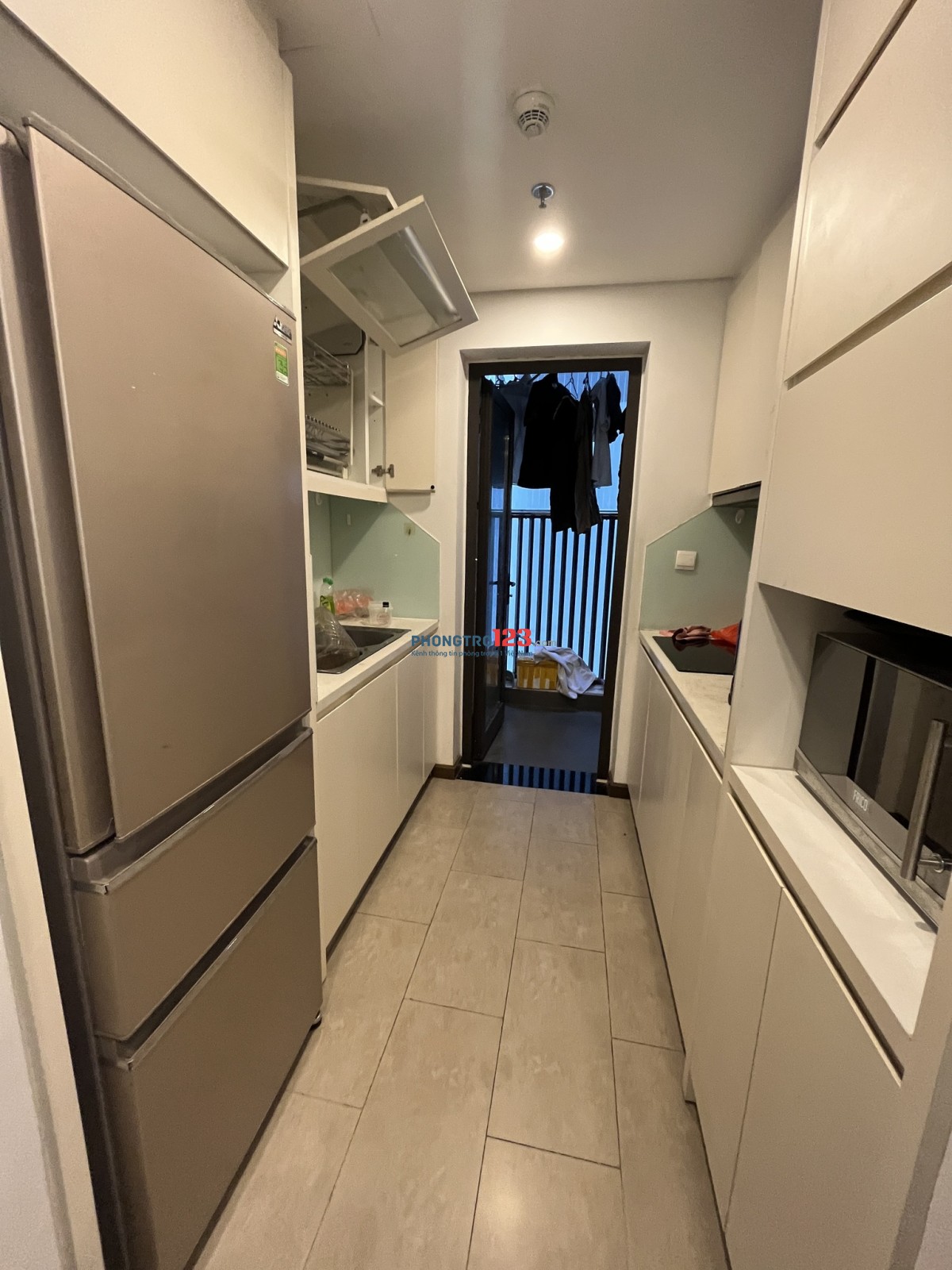 Chính chủ: Cho thuê căn hộ 2PN tầng cao view sông Hồng full nội thất cao cấp