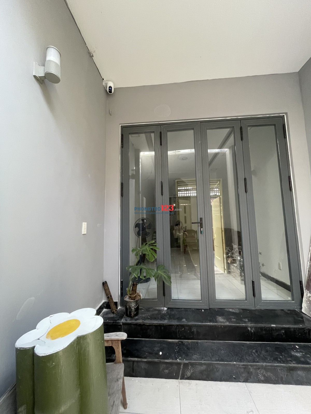 Phòng tro trong nhà riêng khu vuc Phú Nhuan