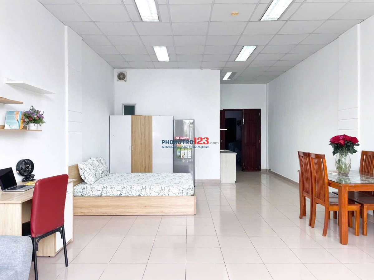 CHO THUÊ CĂN HỘ STUDIO 70m2 FULL NỘI THẤT, BANCONG RỘNG Ở KDC NAM LONG