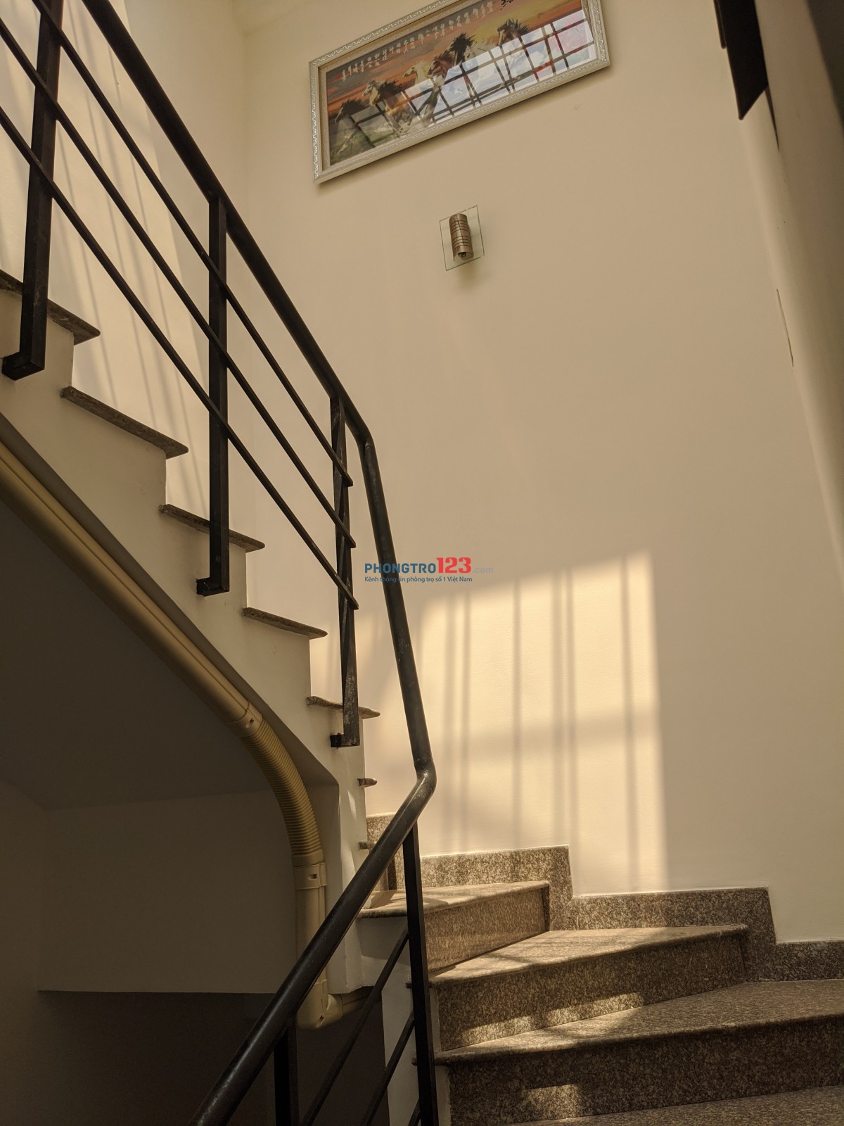 Chính chủ cần cho thuê Phòng tiện nghi 20m2 - Giá 3.300.000