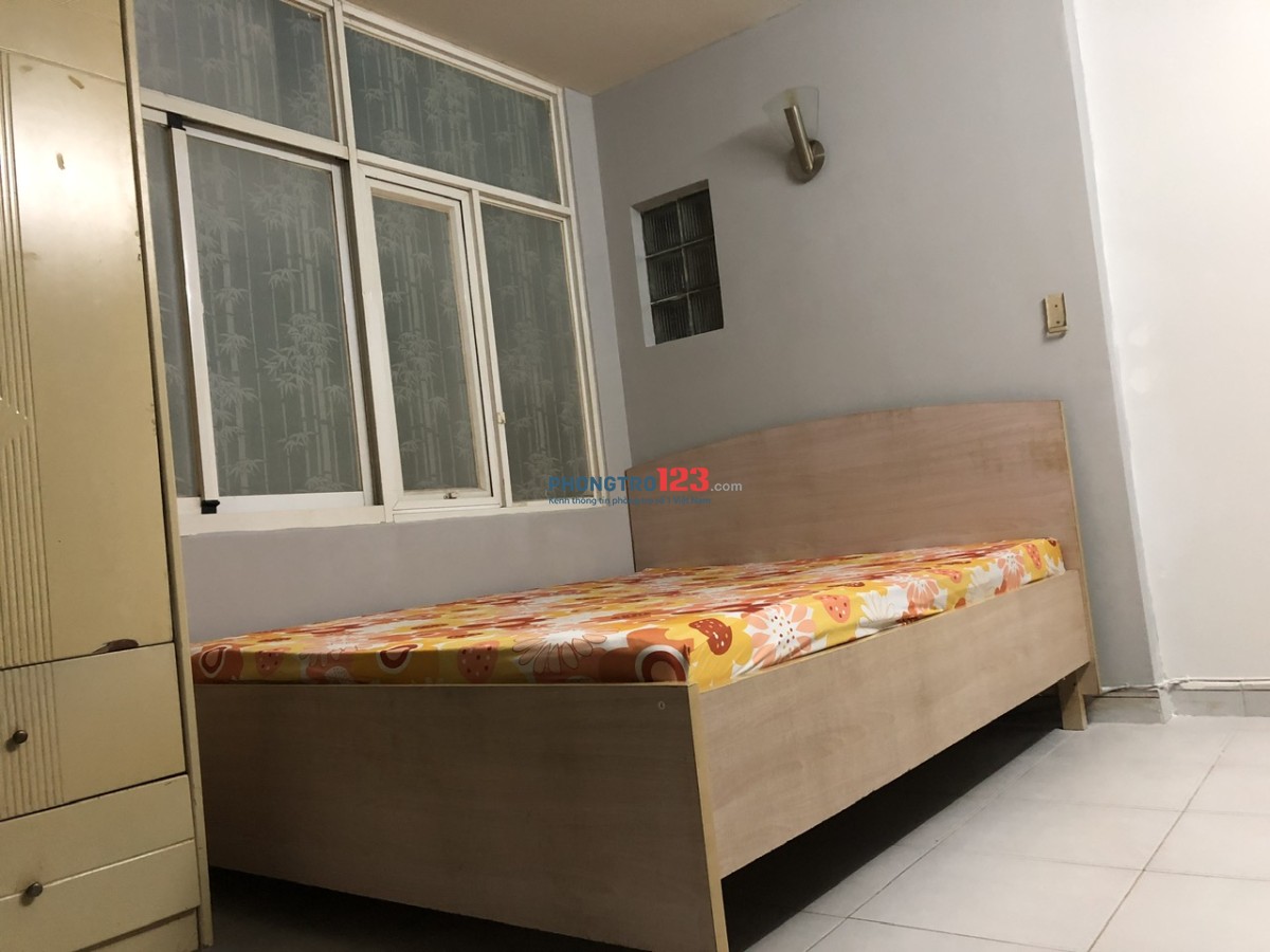 Chính chủ cần cho thuê Phòng tiện nghi 20m2 - Giá 3.300.000