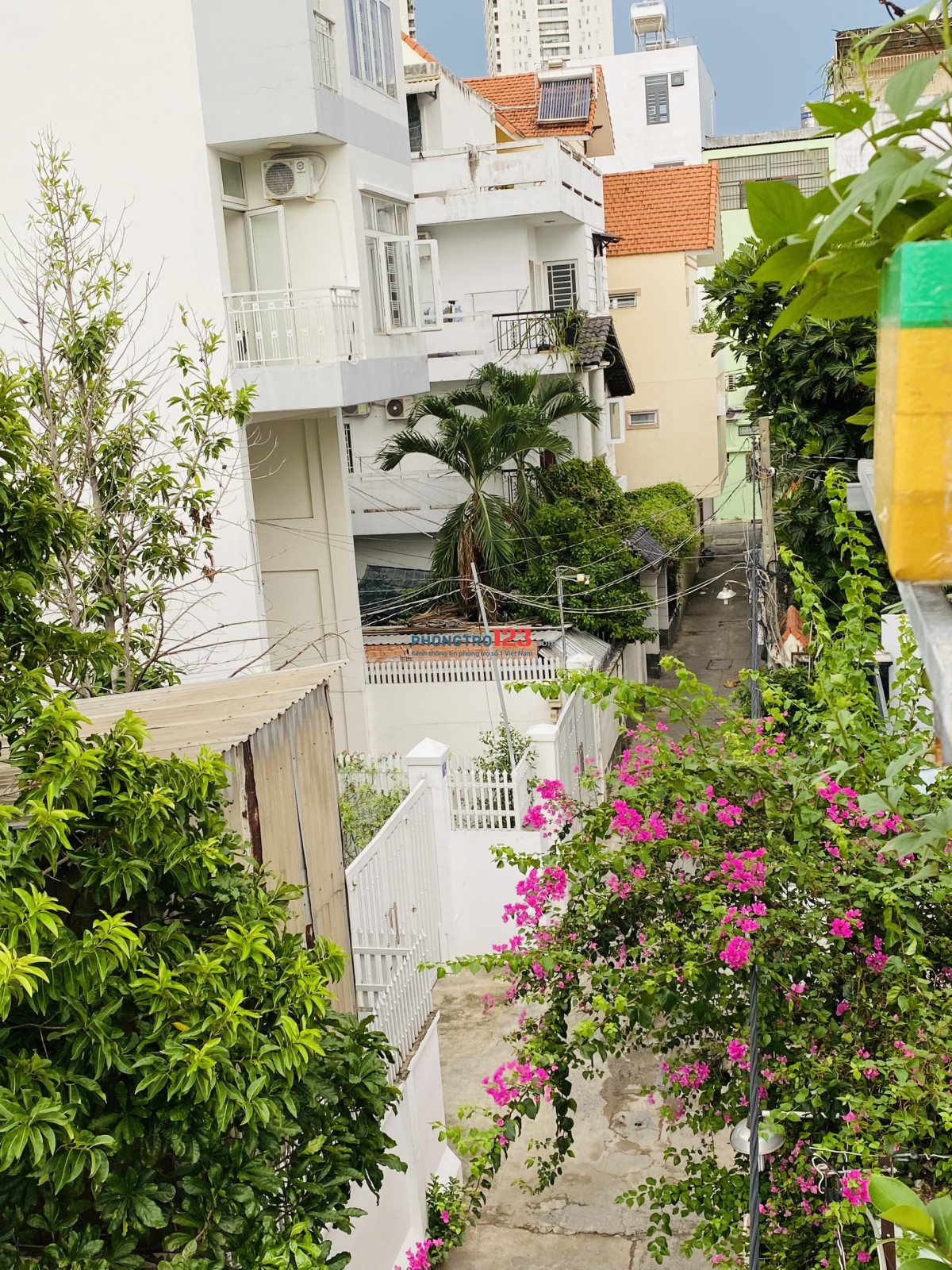 Cho thuê phòng trọ ngay Cầu Sài Gòn Quận 2, giá rẻ, khu dân trí cao an ninh, sạch sẽ