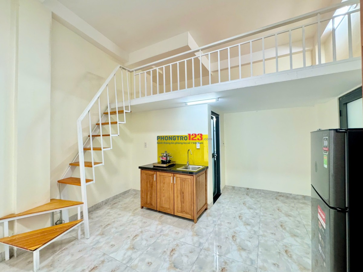 Phòng 32m2 Gác Lững Siêu Rộng Full NT 5phut Đại Học Hutech Bình Thạnh