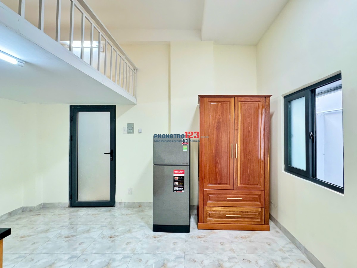 Phòng 32m2 Gác Lững Siêu Rộng Full NT 5phut Đại Học Hutech Bình Thạnh
