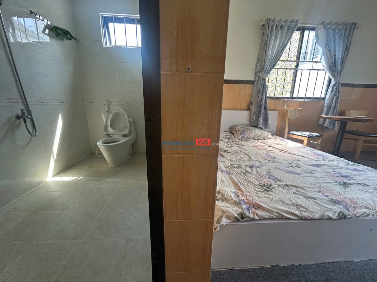 CHDV GẦN CHỢ NGUYỄN SƠN - CÓ BAN CÔNG – FULL NỘI THẤT