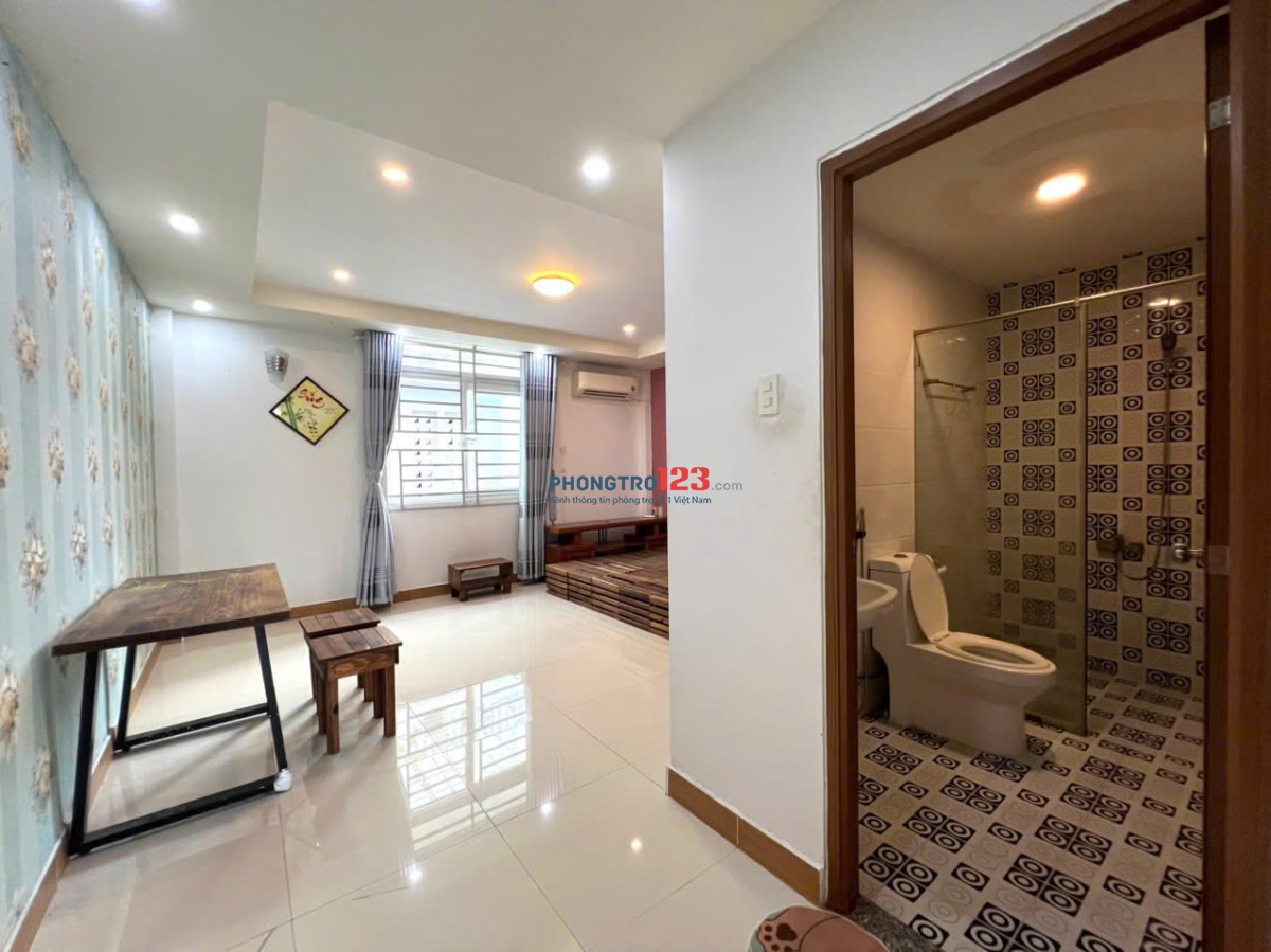 Căn hộ cho thuê nguyên tầng ( 2 phòng - 1nvs - 1 sân rộng) - gần cầu Chánh Hưng
