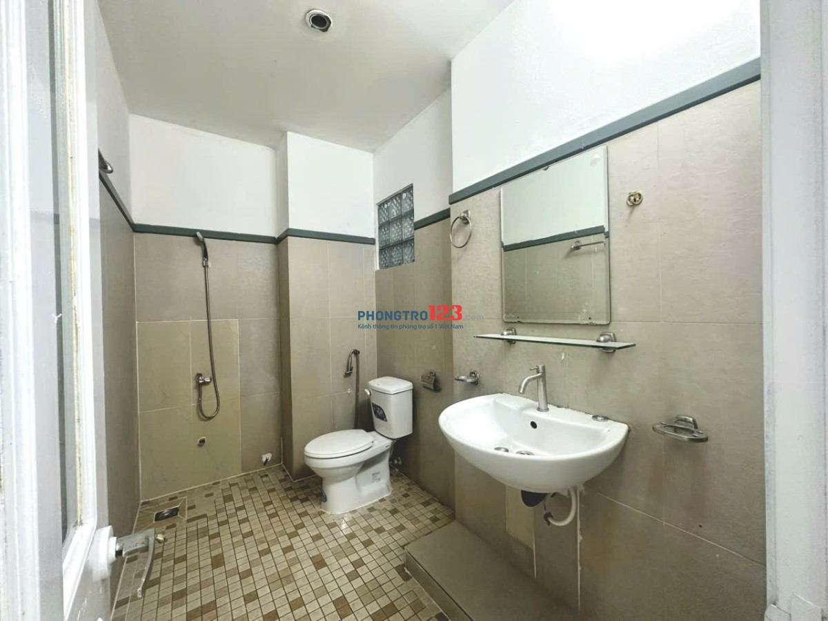 Căn hộ full NT, 1 phòng ngủ, PK và khu bếp riêng - 224/22 Lý Thường Kiệt, P.14, Q.10 Gần ĐH BKhoa