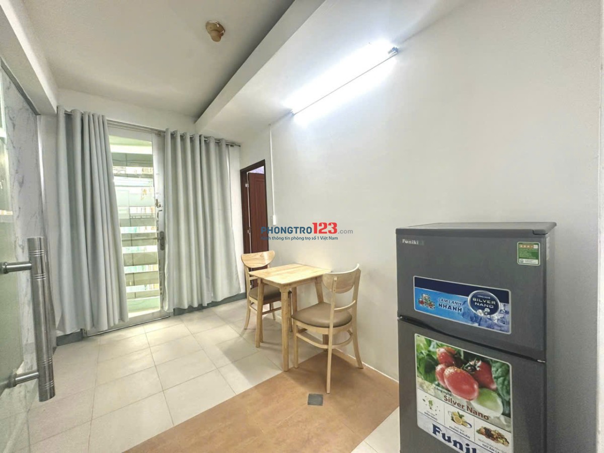 Căn hộ full NT, 1 phòng ngủ, PK và khu bếp riêng - 224/22 Lý Thường Kiệt, P.14, Q.10 Gần ĐH BKhoa