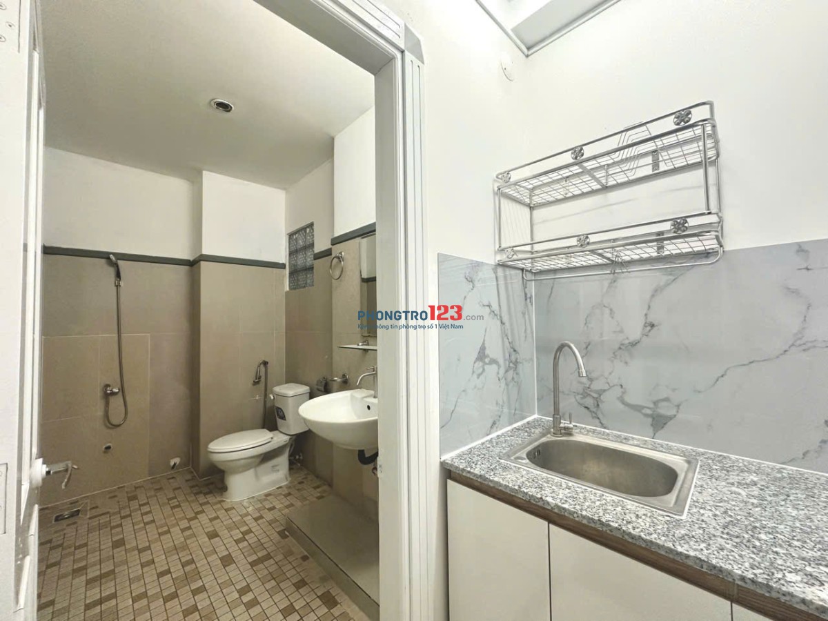 Căn hộ full NT, 1 phòng ngủ, PK và khu bếp riêng - 224/22 Lý Thường Kiệt, P.14, Q.10 Gần ĐH BKhoa