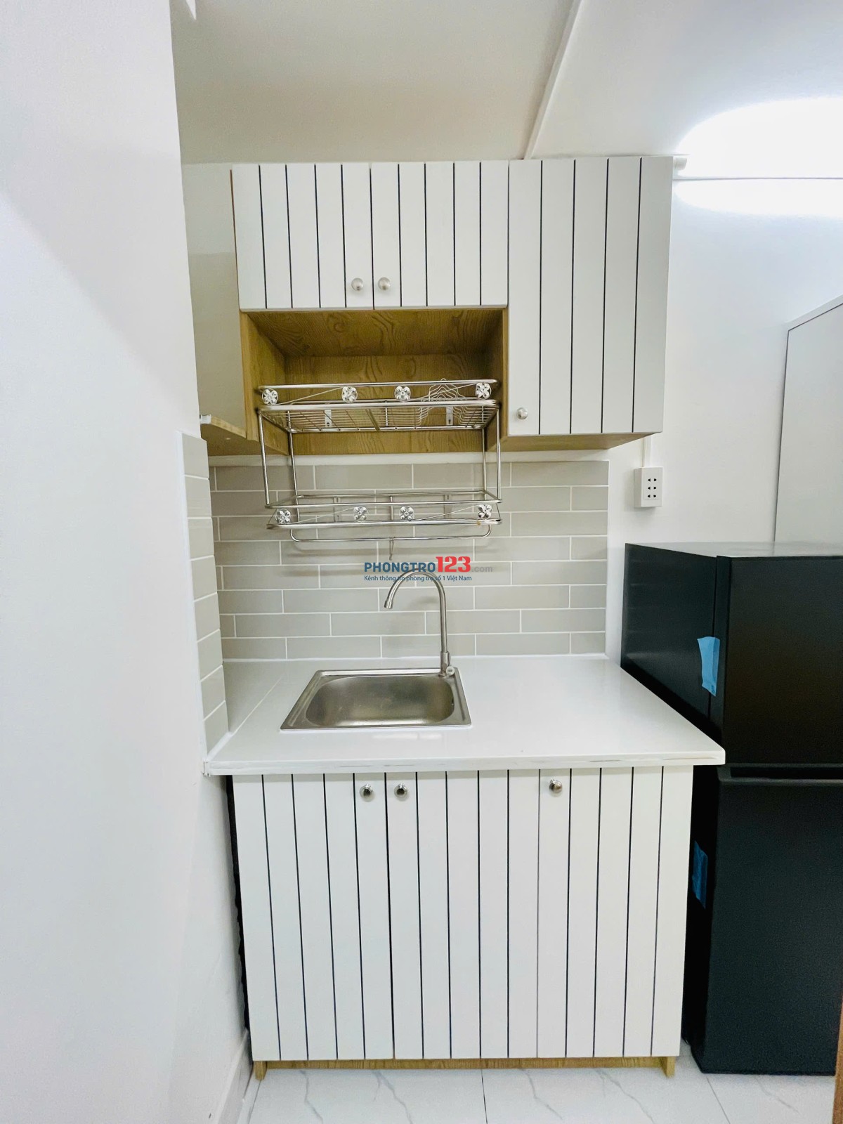 Phòng Studio full nội thất 28m2 - 71 Hồ Bá Kiện Quận 10 (Khóa Vân Tay)