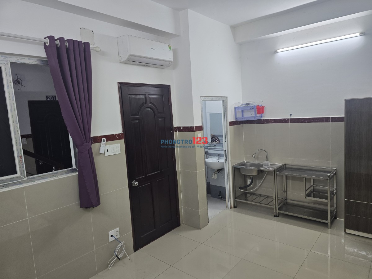 Phòng 20m2 ngay Lê văn Quới cho thuê