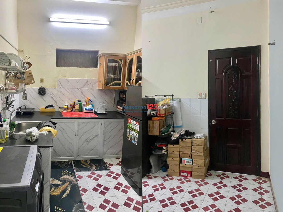Tìm nữ ở ghép 1:1, ưu tiên sinh viên, NVVP