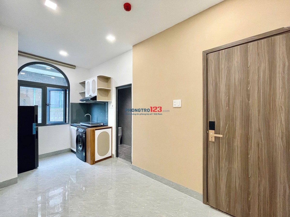 CHO THUÊ CĂN HỘ DỊCH VỤ - 2 PHÒNG NGỦ - 1 WC - THANG MÁY, MÁY GIẶT RIÊNG - NGAY Q.10 